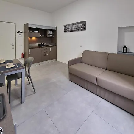 Eleven - Cozy Lägenhet Milano