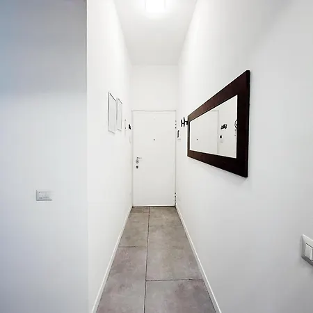 Eleven - Cozy Lägenhet Milano